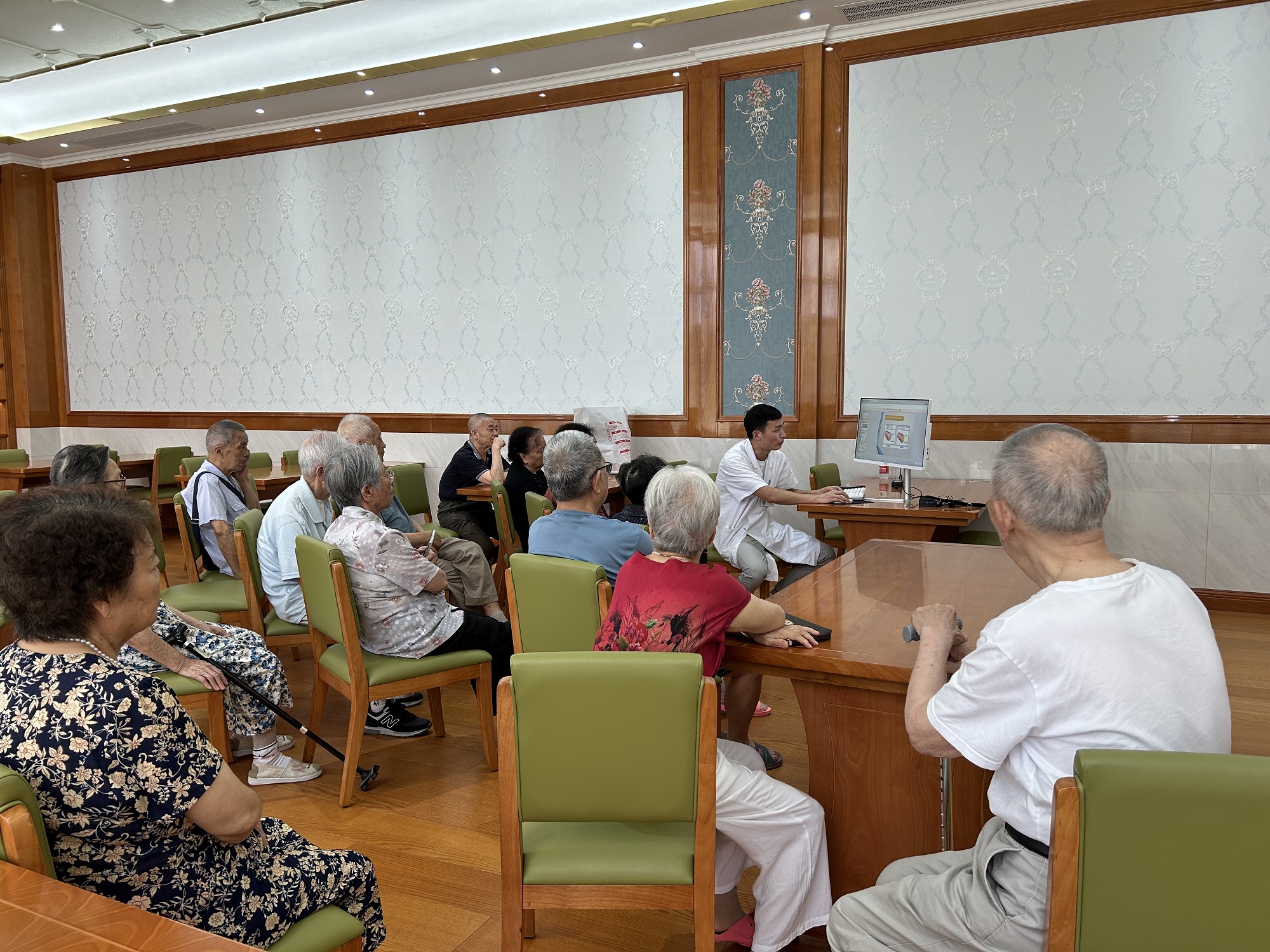 脑卒中的防治健康讲座