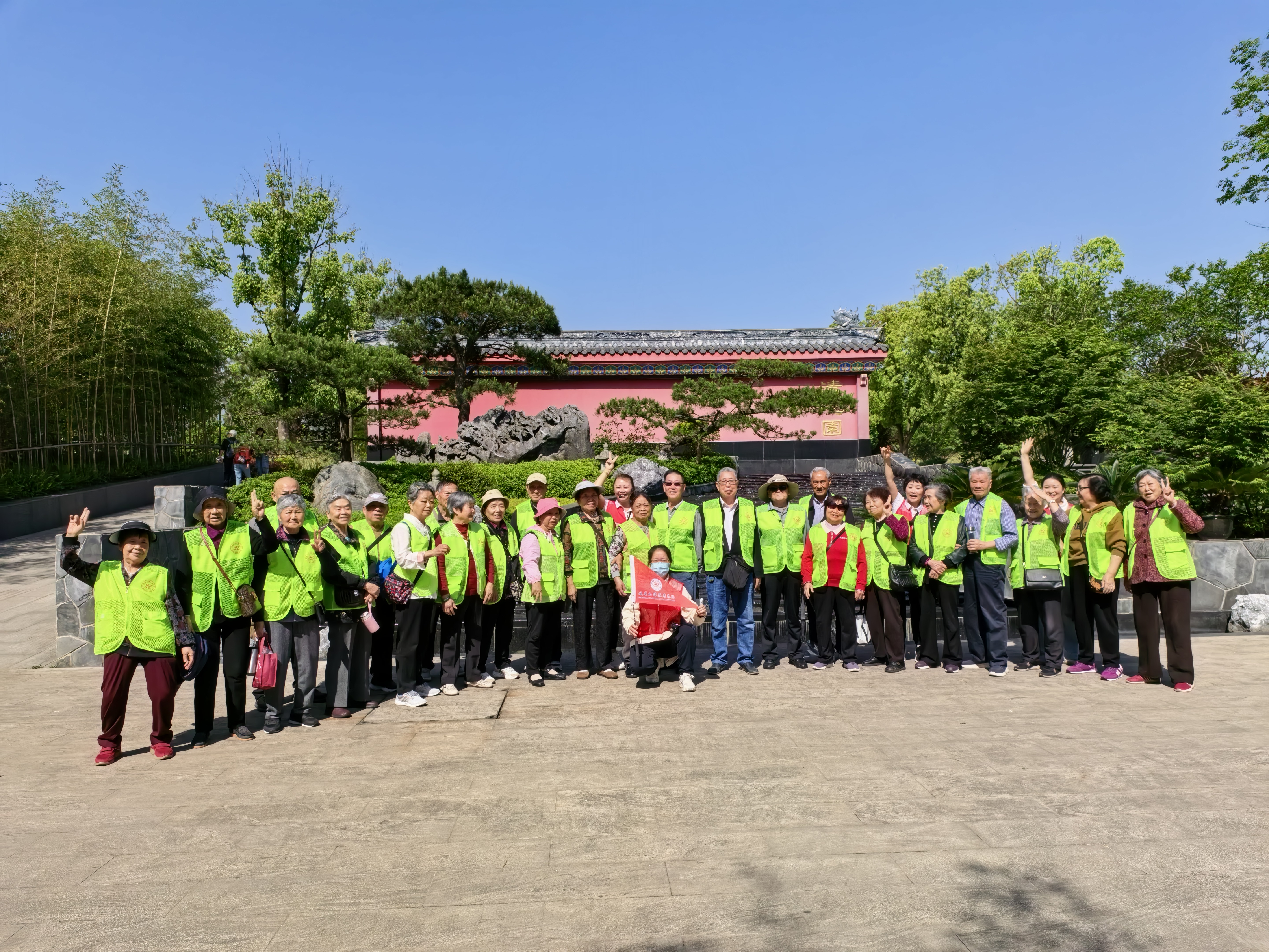 佛光康养院四月近郊游——踏春赏景，乐享时光